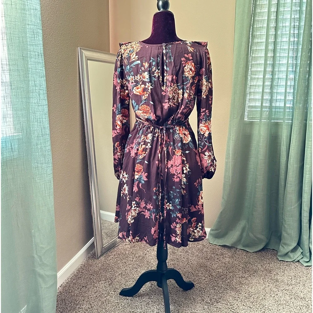 Xhilaration Dress - Picture 2 of 2